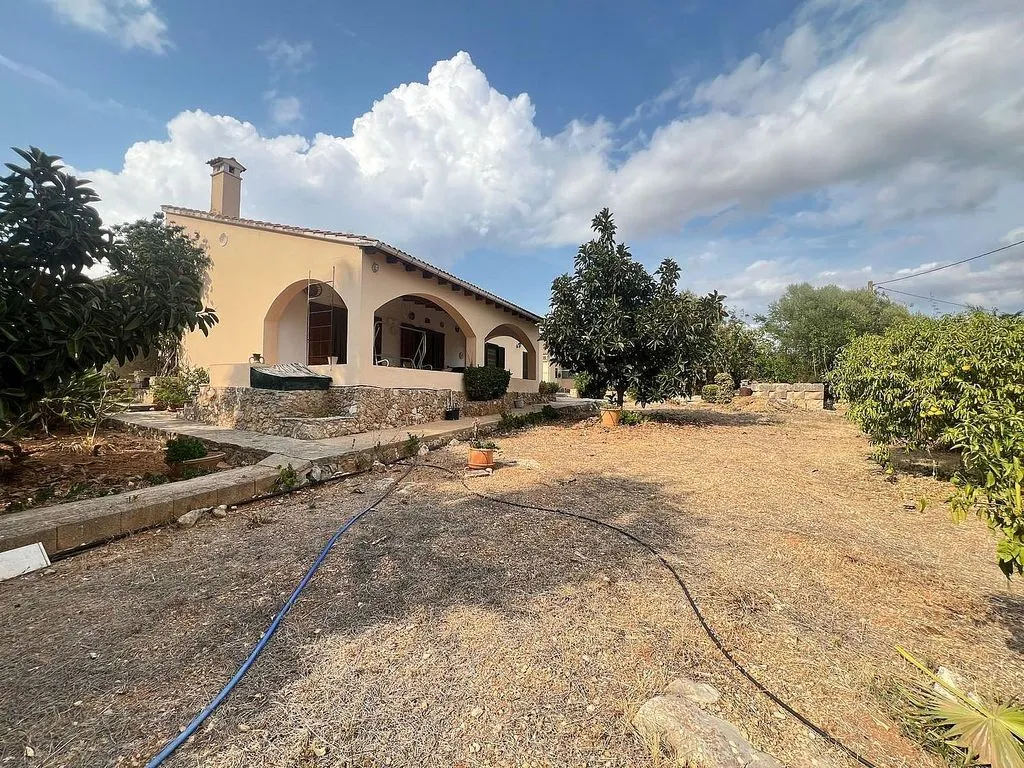 Välivaade - Rustic House with Pool in Reis Catòlics