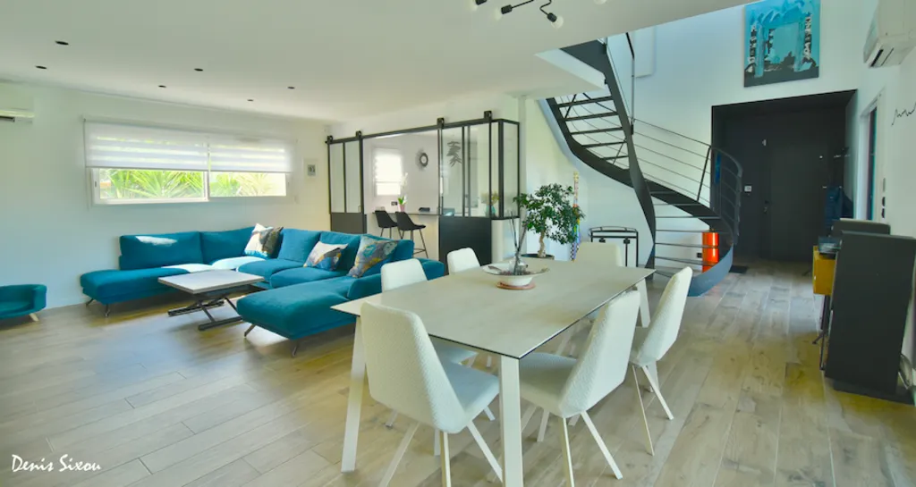 Séjour - Maison Moderne avec Piscine à Boucau