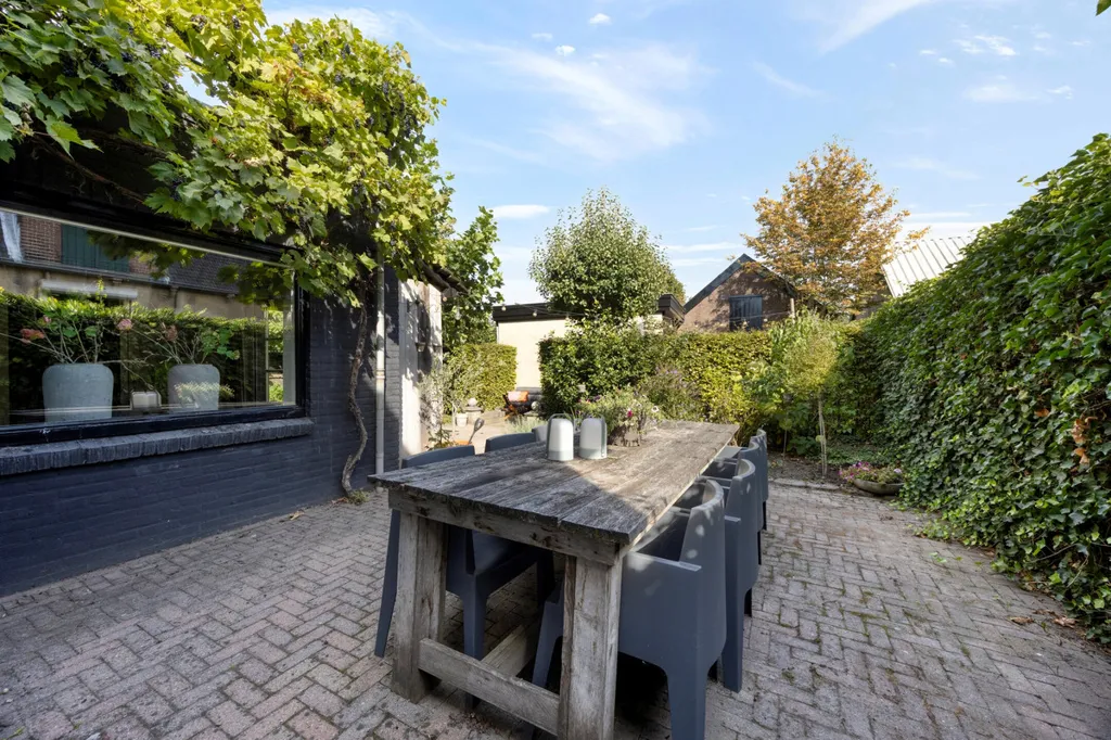 Giardino - Historic House with Dachshaus in Lienden
