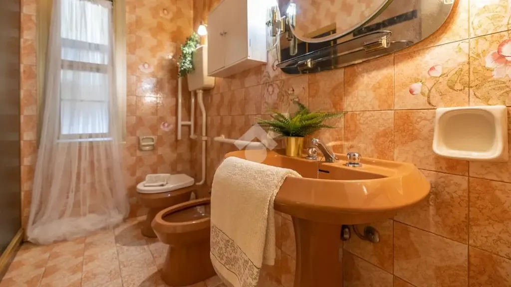 Salles de bain - Ground Floor Apartment with Garden in Cervia