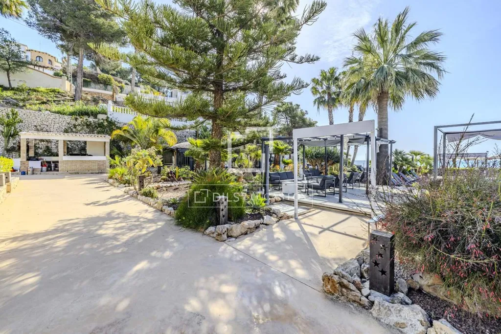 Terrass - Refurbished Boutique Aparthotel with Pool in Benissa