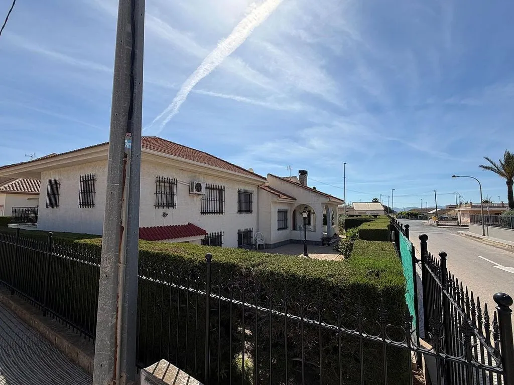 Välivaade - Chalet with Pool and Terrace in La Puebla