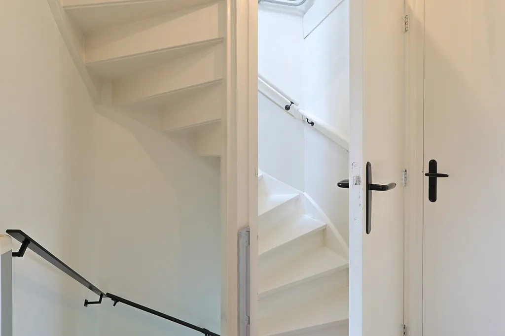 Rooms - Sustainable Two-Storey House in Liempde