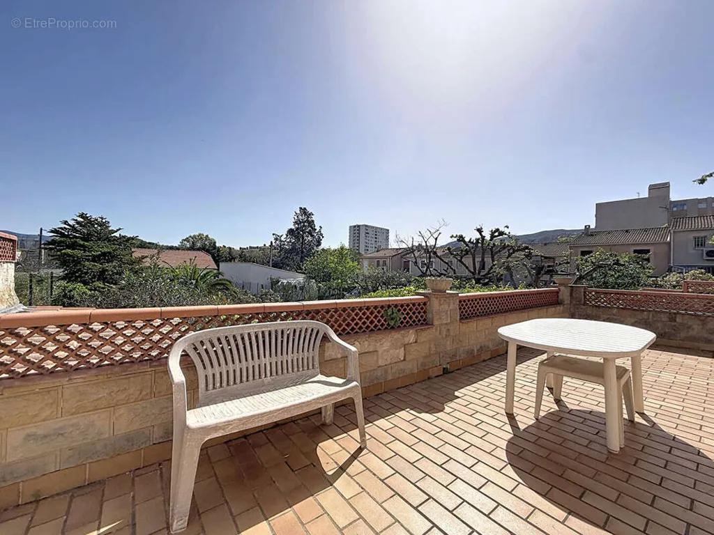 Maison 3 pièces à Marseille-11e