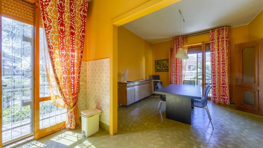 Dining Room - Villa with Private Garden in Signa