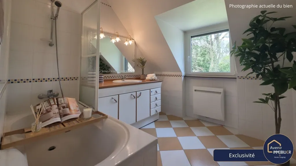 Salles de bain - Maison avec Jardin à Savenay