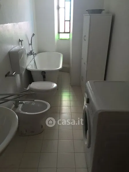 Salles de bain - Attic Apartment with Balcony in Mortara