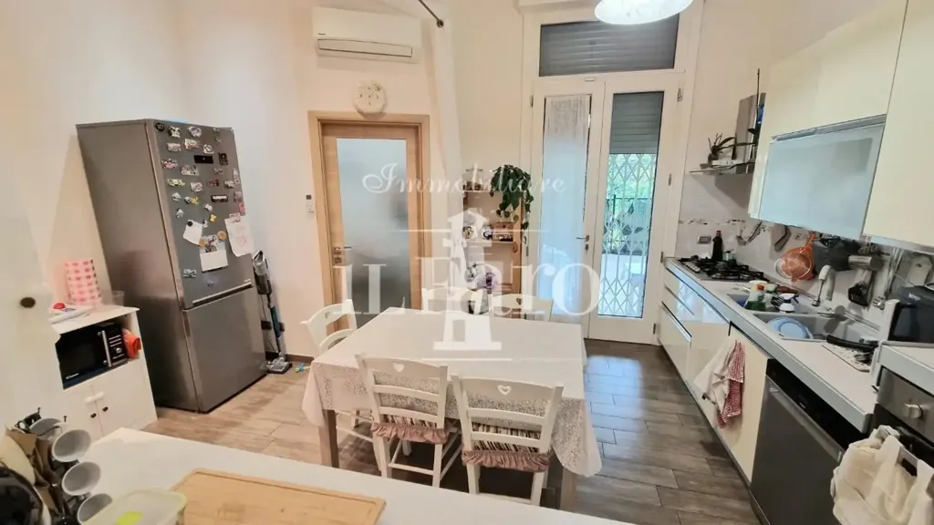 Cuisine - Rear Garden Flat in Central Campi Bisenzio