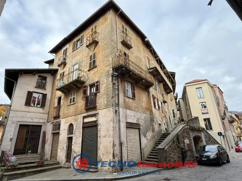 Extérieur - Historic Townhouse with Attic in Lanzo Torinese