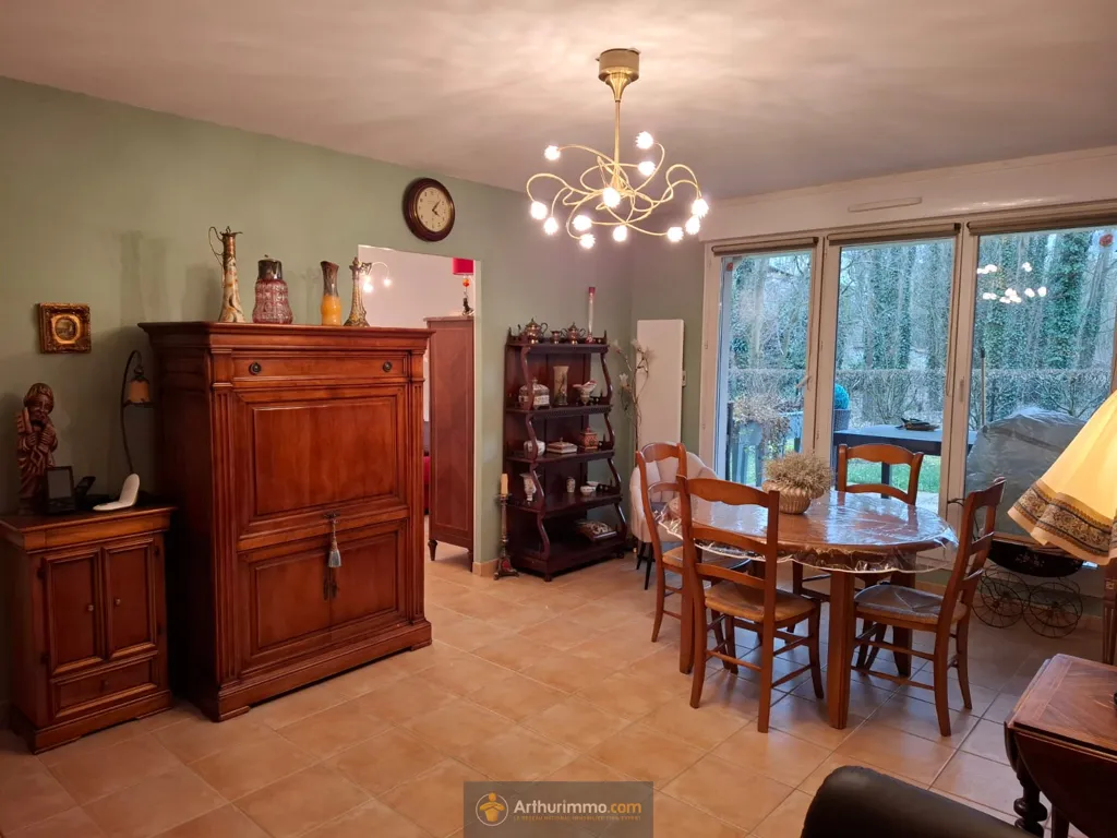 Söögituba - Refurbished 3-Bed Flat with Terrace in Coulommiers