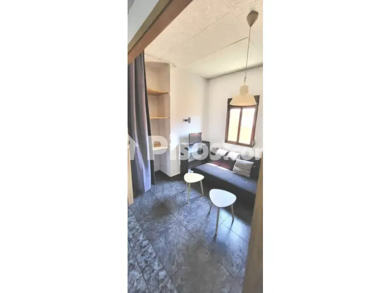Elutuba - Student Flat with Balcony in Montcada