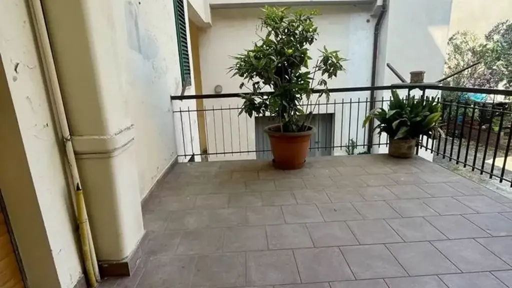 Rõdu - Apartment with Cellar in Ponterosso, Figline