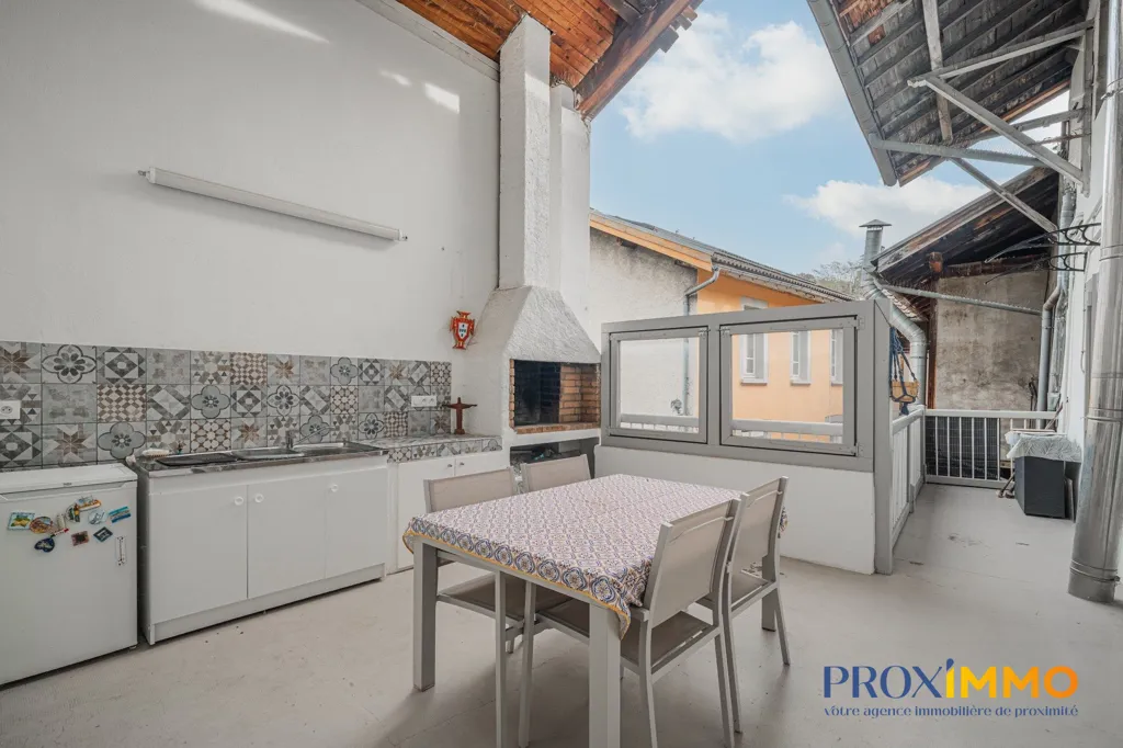 Kitchen - Flat with Terrace in Central Voiron