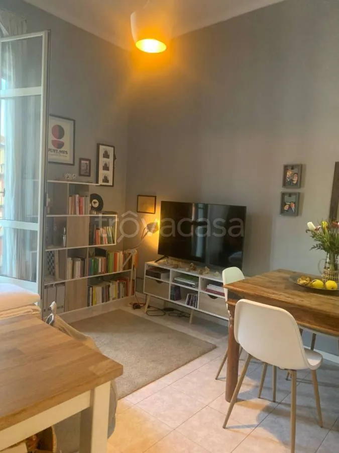 Séjour - Apartment with Balcony Views in Torino