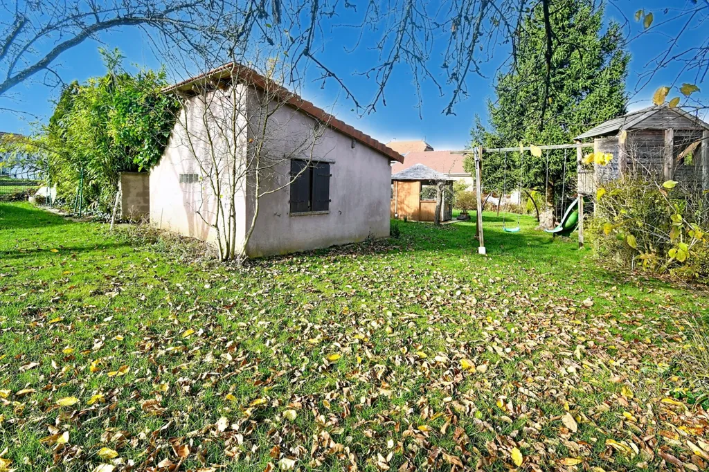 Jardin - Maison de Caractère en Pierre à Morfontaine