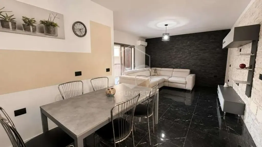 Söögituba - Modernised Apartment with Balcony in Marsala