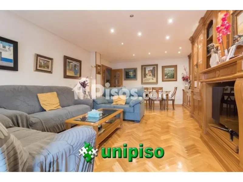 Elutuba - Duplex with Terrace in Leganés Centre