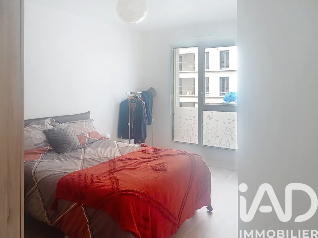 Chambres - Appartement T5 avec Balcon à Bagneux