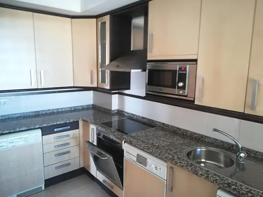 Kitchen - Semi-New Flat with Terrace in El Rabal, Zaragoza