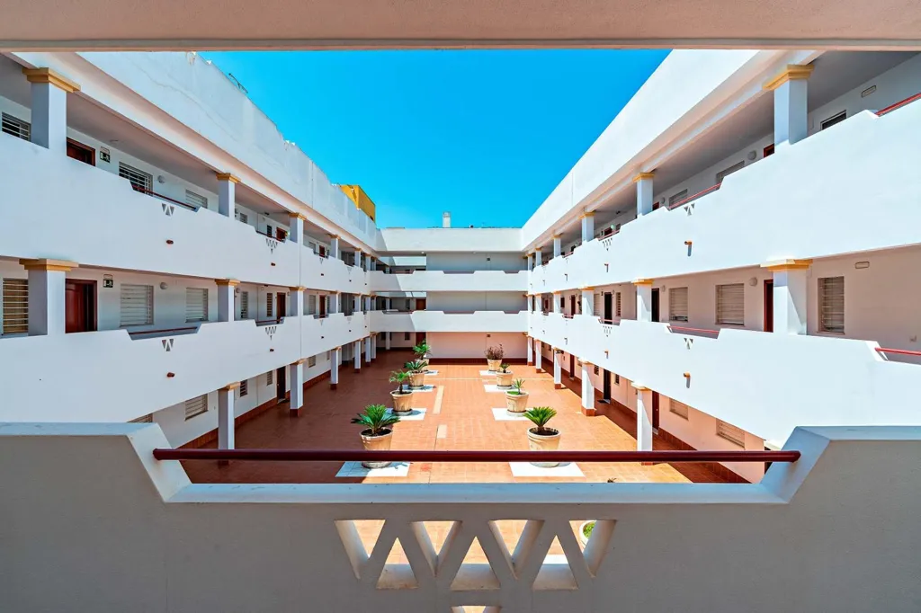 Garden - Apartment with Pool and Terrace in Almerimar