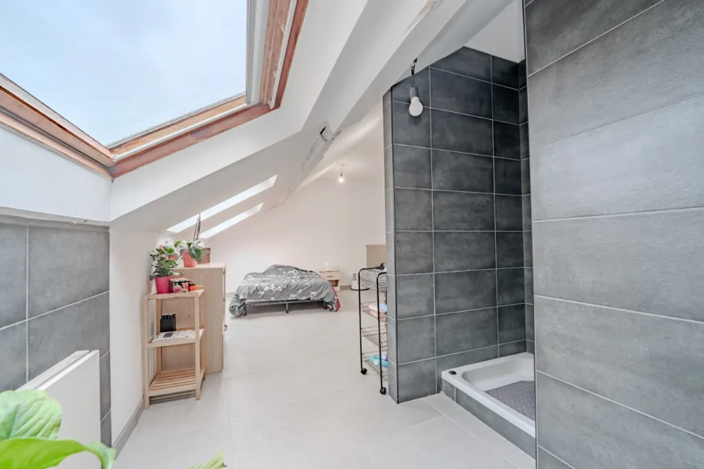 Salles de bain - Duplex Architectural avec Terrasse à Namur