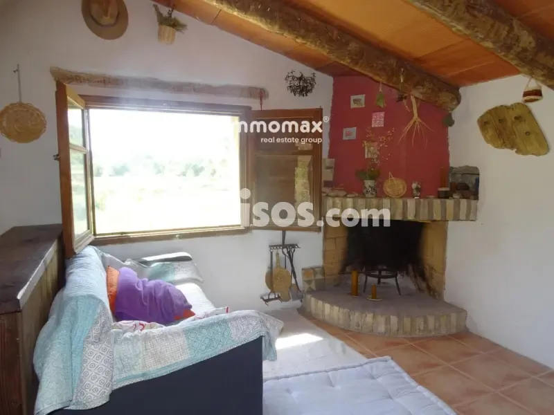 Elutuba - Rustic Finca with Stone Cottage in Caseres