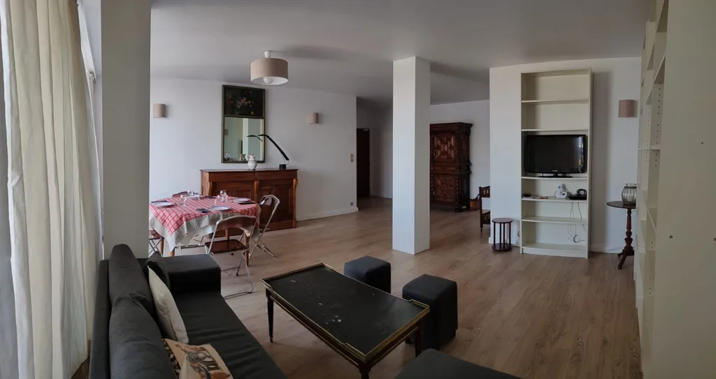 Living Room - Furnished Flat with Balconies in Boulogne Centre