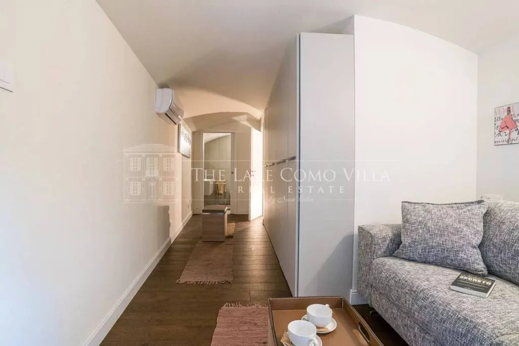 Séjour - Luxury Apartment with Private Garden in Menaggio