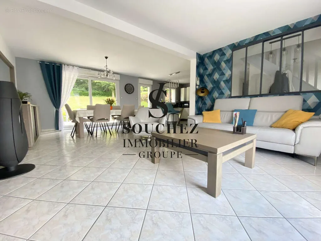 Living Room - Semi-Pitched House with Garden in Camblain-l'Abbé
