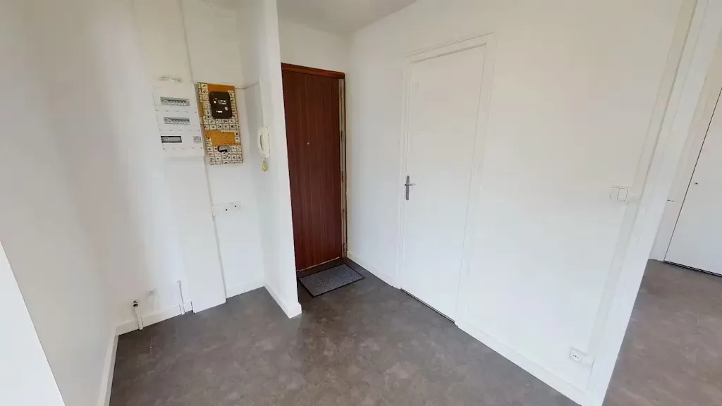 Esik - Furnished Studio Flat in Saint-Martin-d’Hères