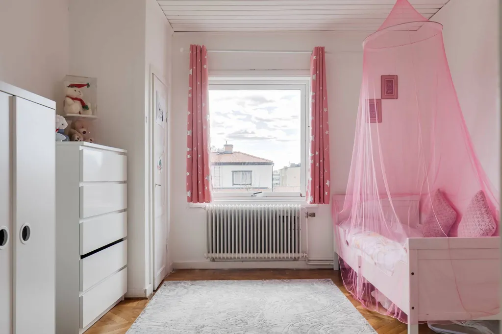 Magamistoad - Spacious Villa with Garden in Örebro