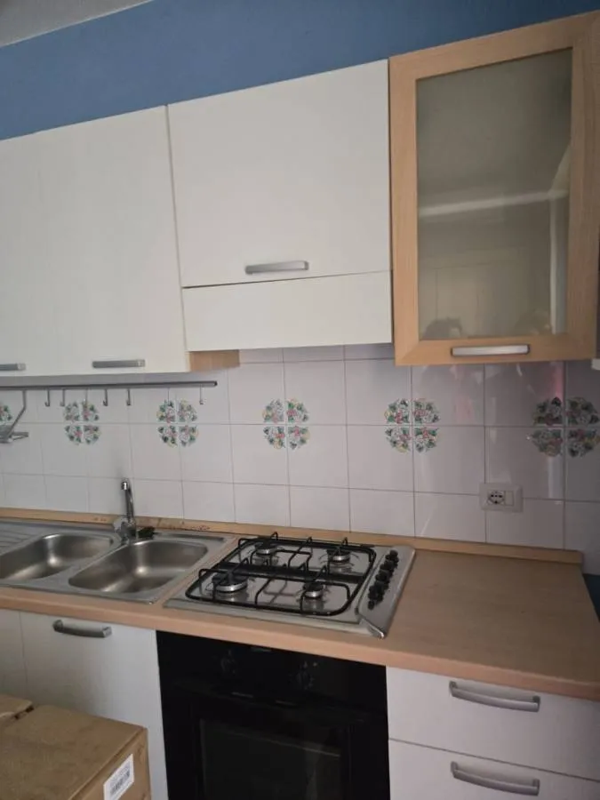 Cuisine - Rearranged 2-Bedroom Apartment in Caserta