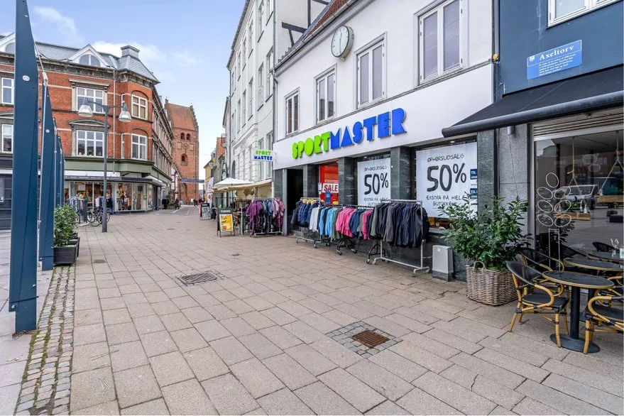 Välivaade - Versatile Retail Space on Axeltorv, Næstved