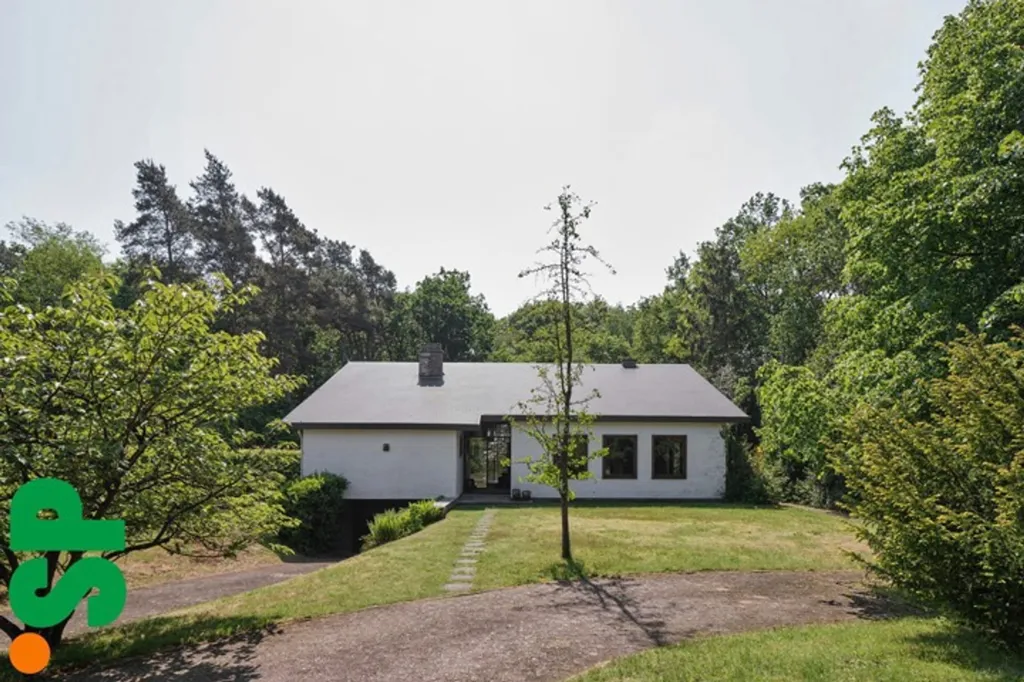 Extérieur - Villa Moderne avec Terrasse à Diepenbeek
