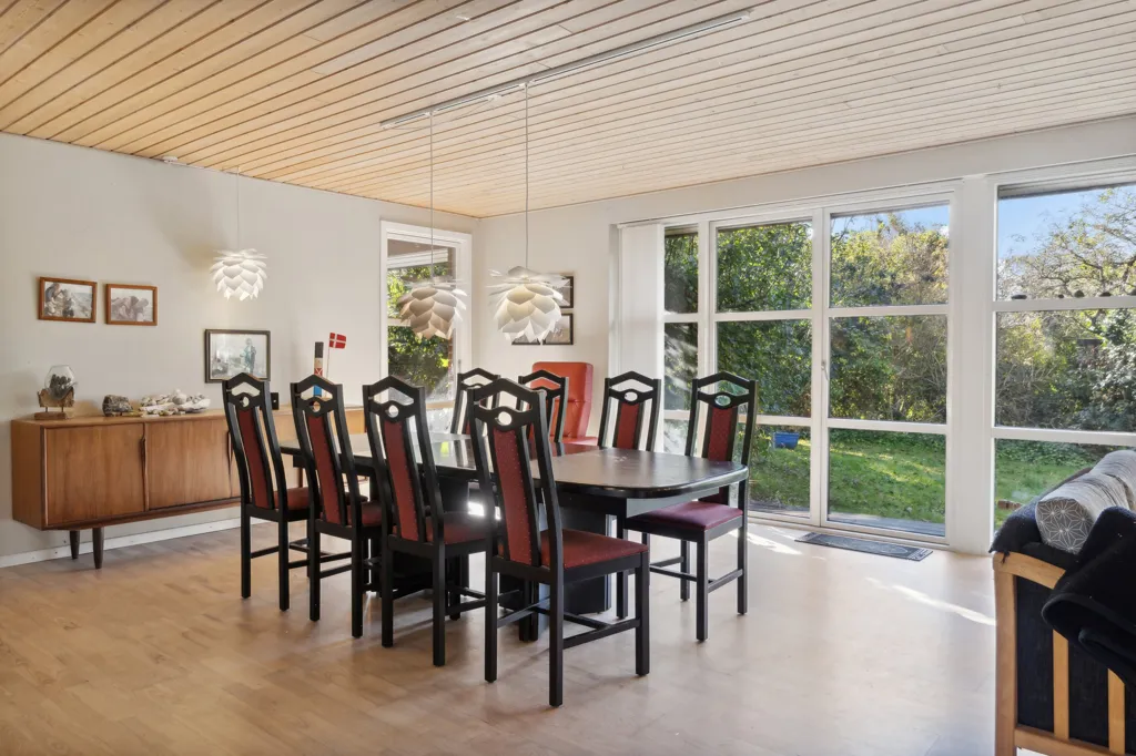 Salle à manger - Spacious Villa with Garden near Strand in Struer