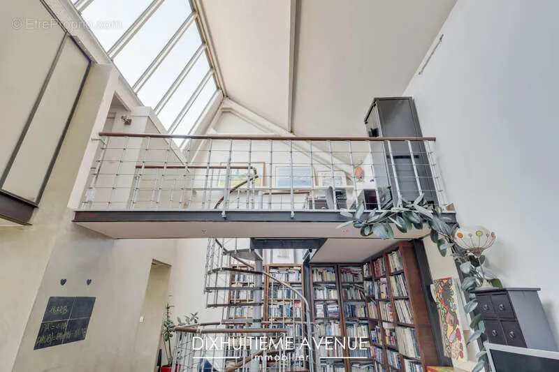Toad - Loft with Veranda in La Plaine Saint Denis