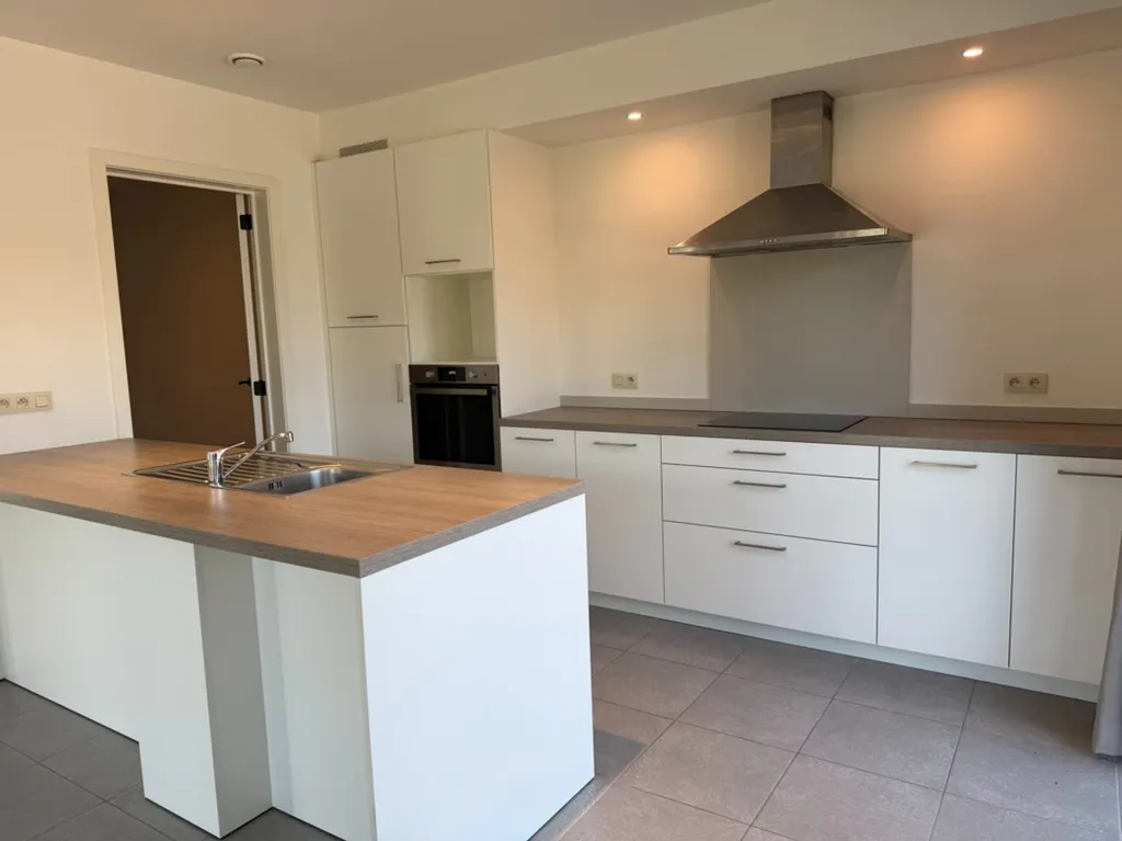 Köök - Modern Ground Floor Apartment with Terrace in Schilde