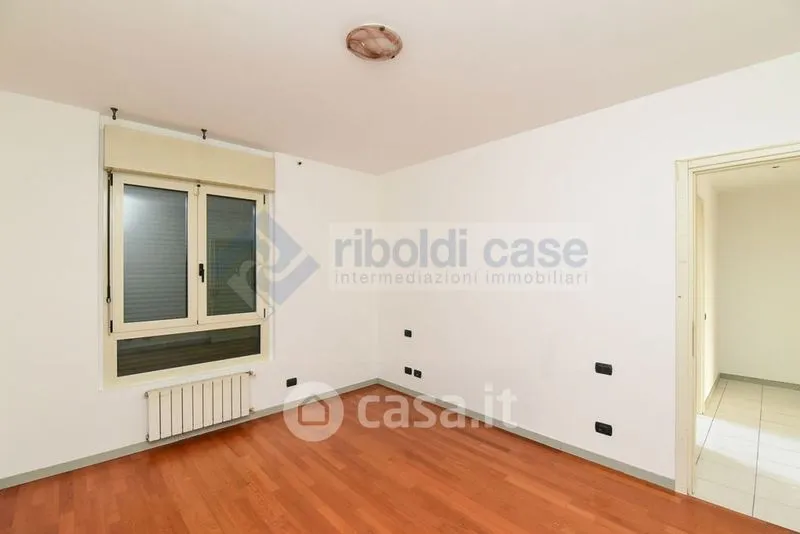 Toad - Four-Room Apartment with Balconies in Mariano Comense
