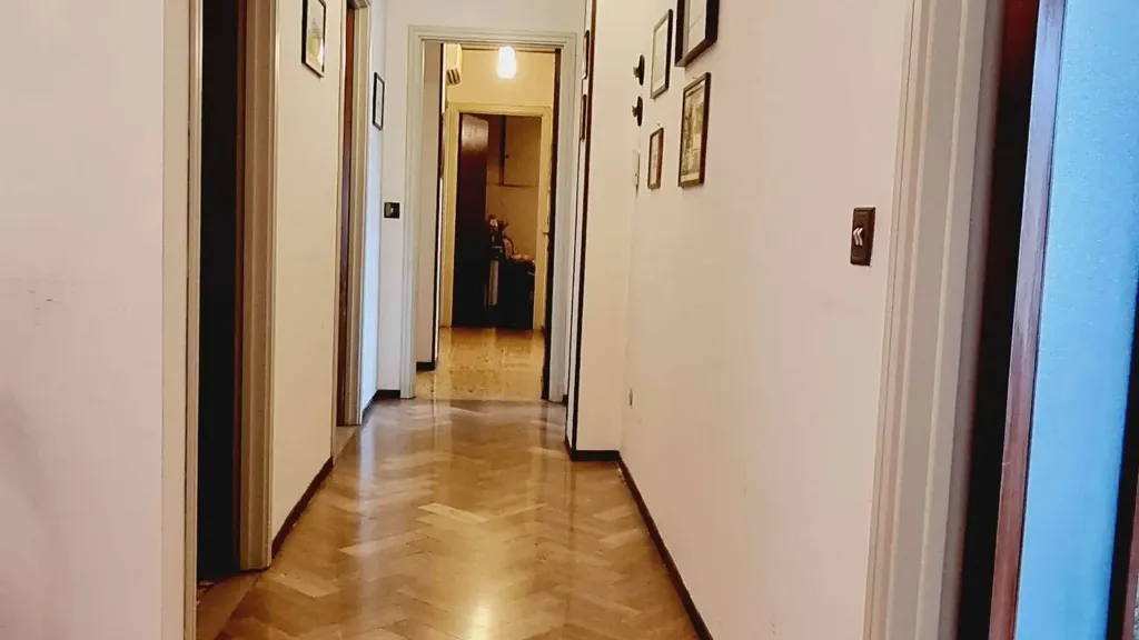 Entrée - Apartment with Balcony in Piacenza