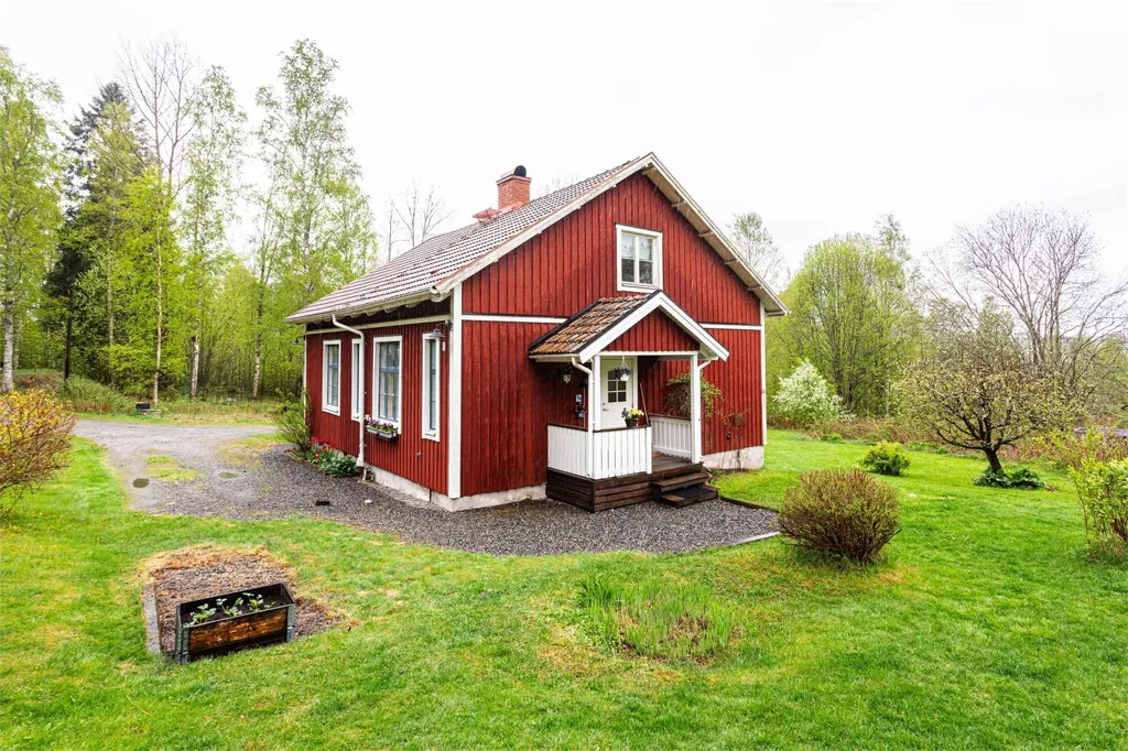 3-toaline maja asukohas Lindesbergs kommun