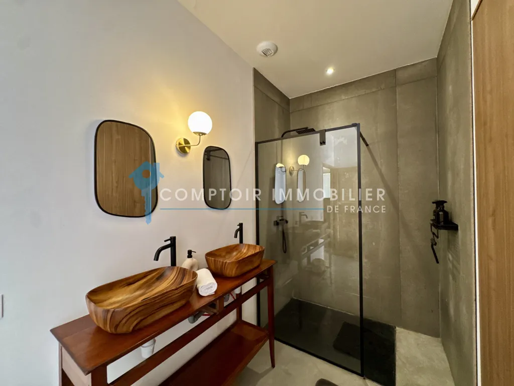 Salles de bain - Maison Luxueuse avec Vue sur St Côme à Clarensac