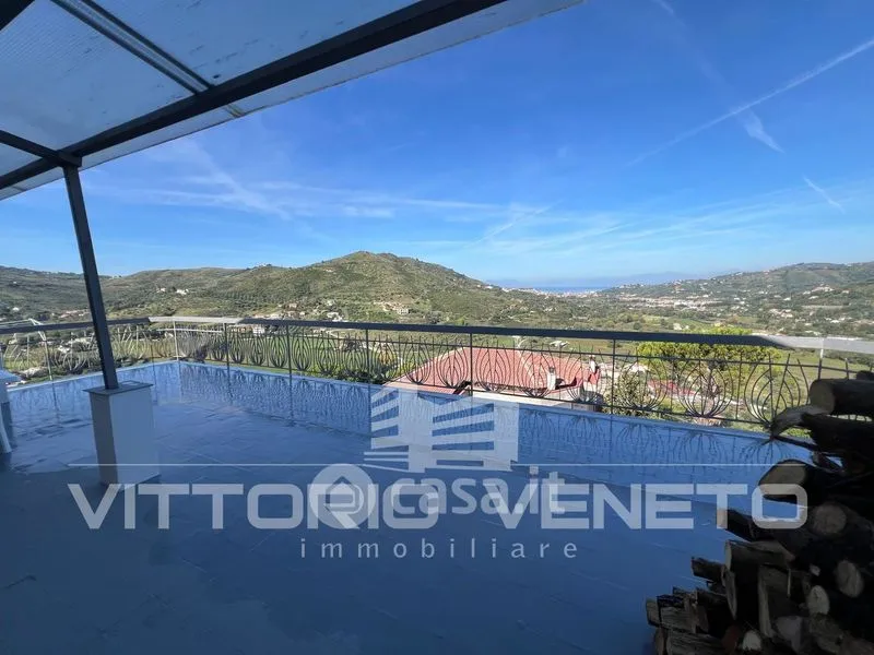 Terrass - Apartment with Sea View in Laureana Cilento
