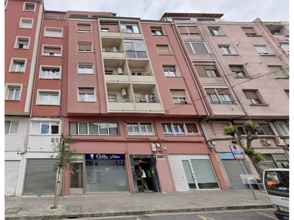 Välivaade - Modernised Flat with Metro Access in Bilbao
