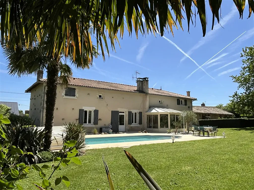 Maison 7 pièces à Rouillé