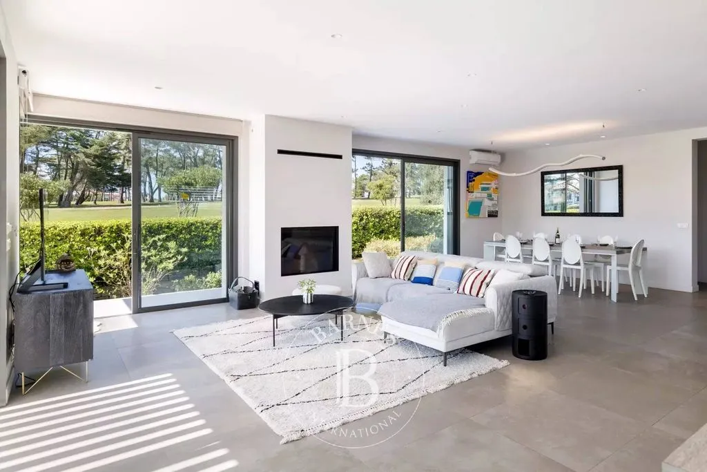 Séjour - Maison Luxueuse avec Piscine sur le Golf de Biarritz