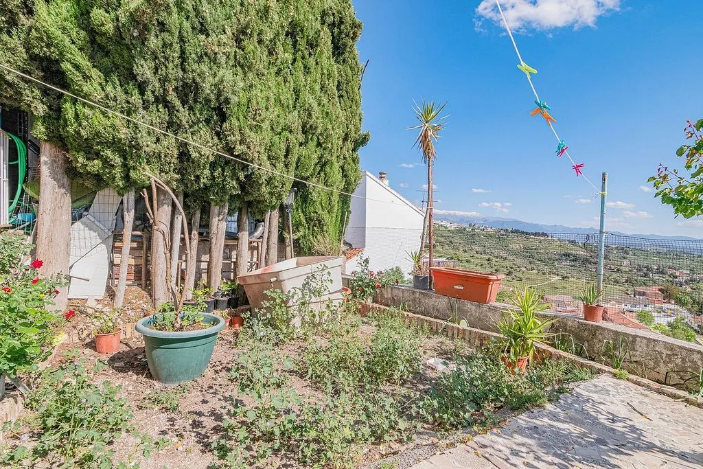 Aed - Semi-detached House with Pool in Alfacar