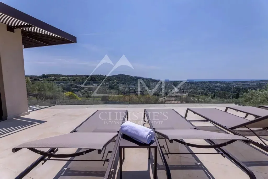 Bassein - Contemporary Villa with Sea View in Mougins