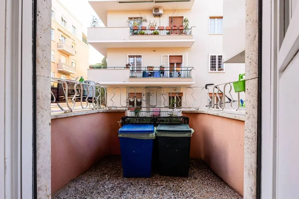 Rõdu - Luxury Flat with Balcony in Rome's Trieste