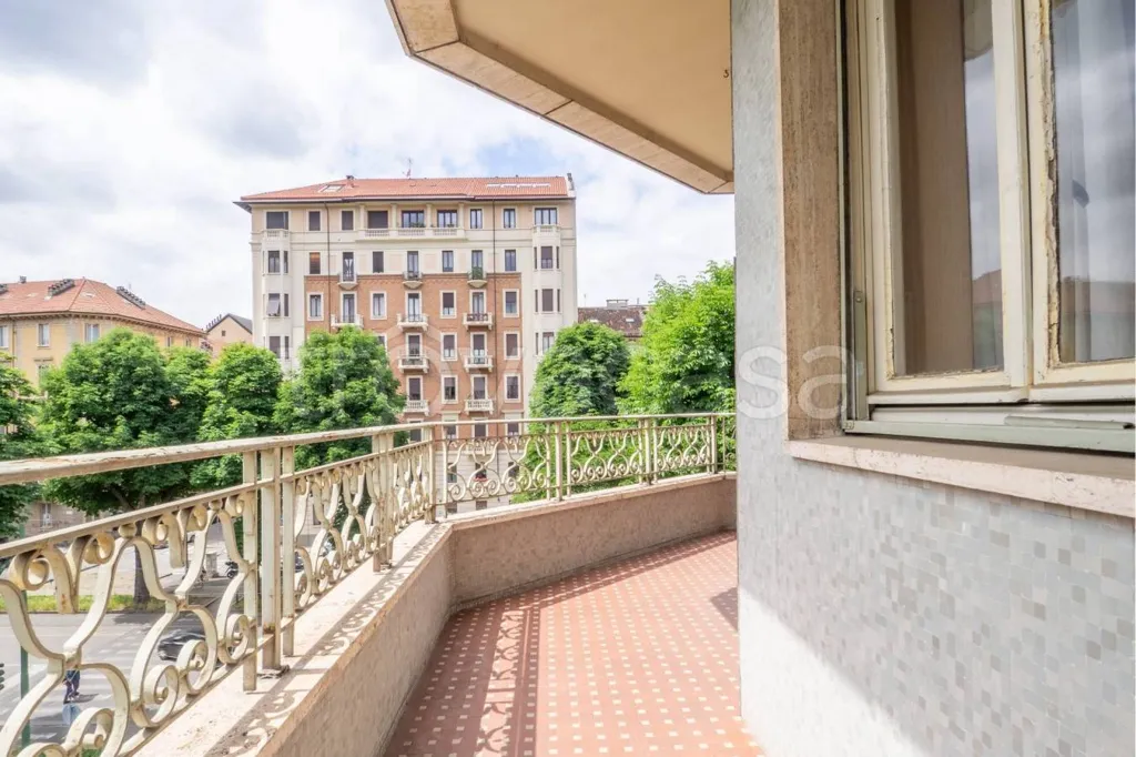 Balcone - Apartment with Balcony in Turin's Crocetta