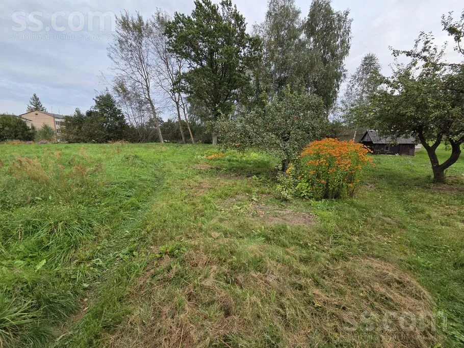 Jardin - Farmhouse with Orchard in Šķeltovas, Krāslava